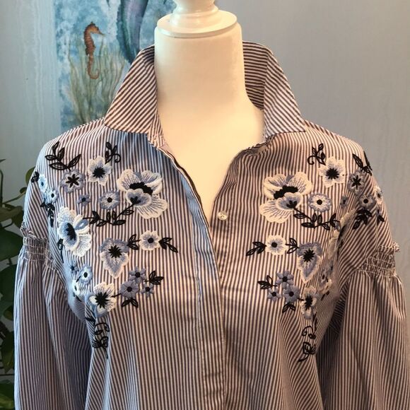 Halogen Blue White Striped Embroidered Shirt Sz XS - Picture 4 of 9